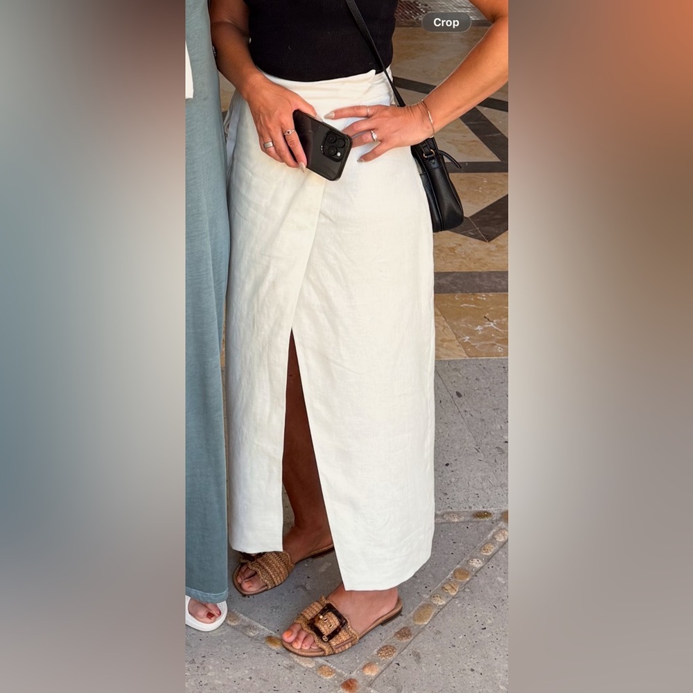 Banana Republic white Linen wrap skirt - Picture 3 of 4